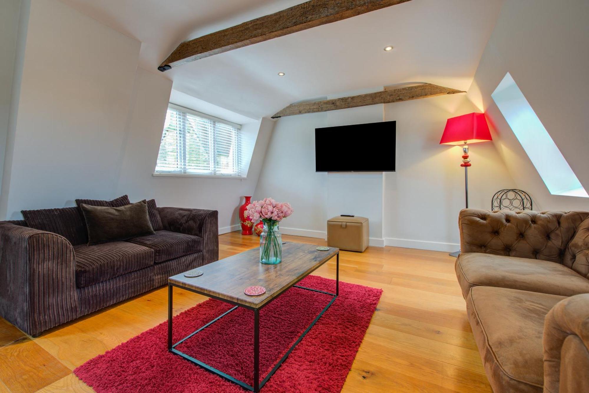 Spacious 2-Bed Home - Exposed Beams & Fast Internet Included Stamford Exteriér fotografie