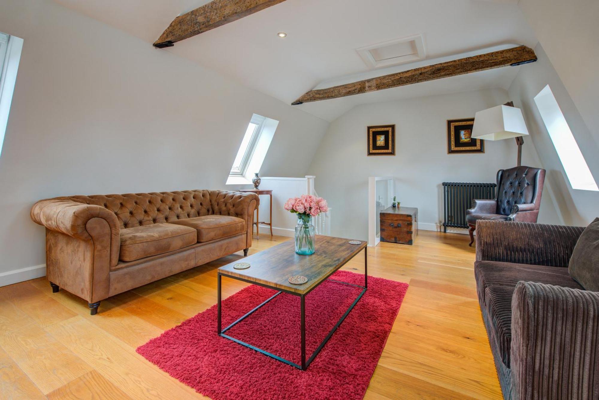 Spacious 2-Bed Home - Exposed Beams & Fast Internet Included Stamford Exteriér fotografie